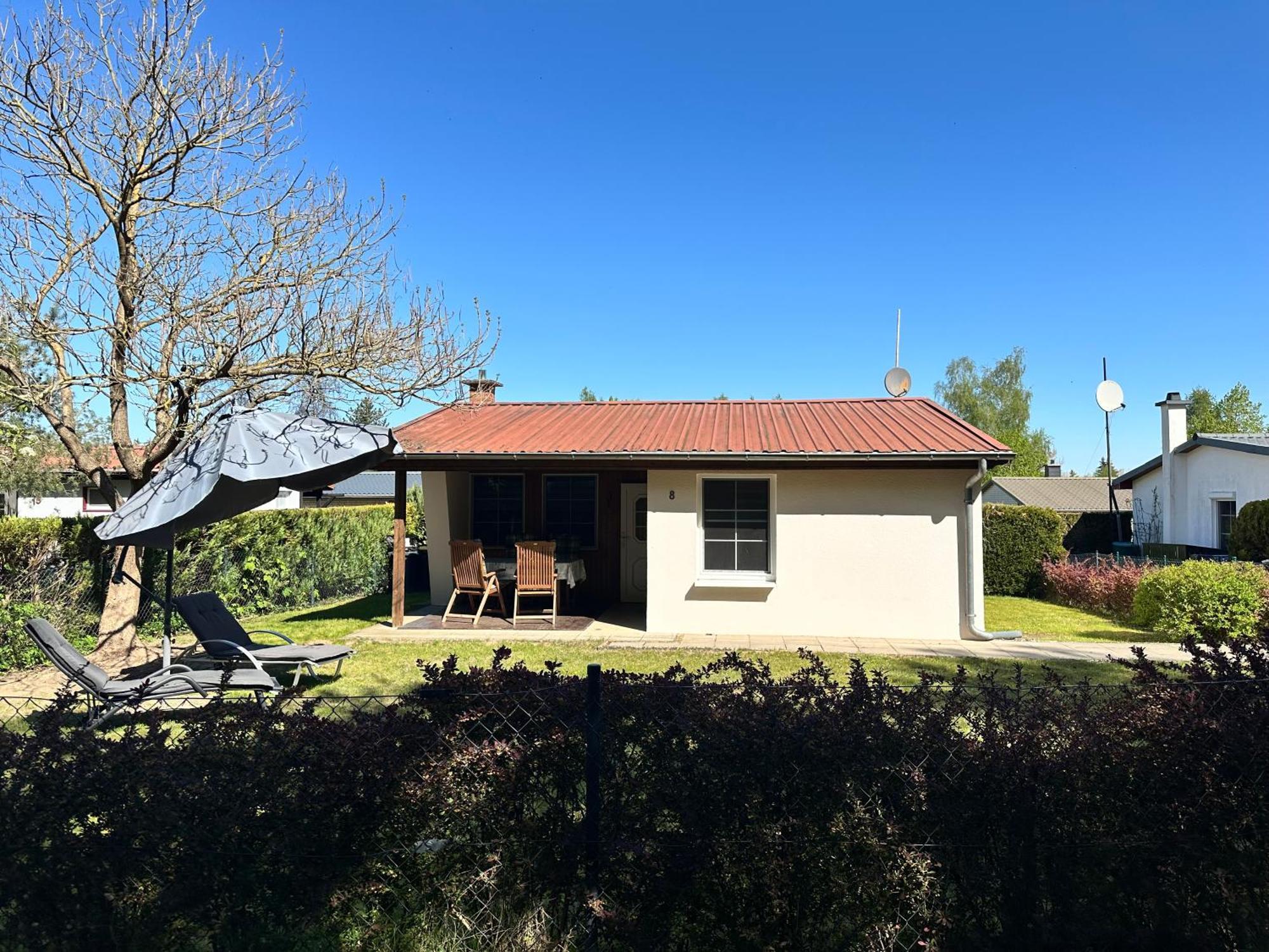 Bungalow Am Dobbertiner See Exteriör bild